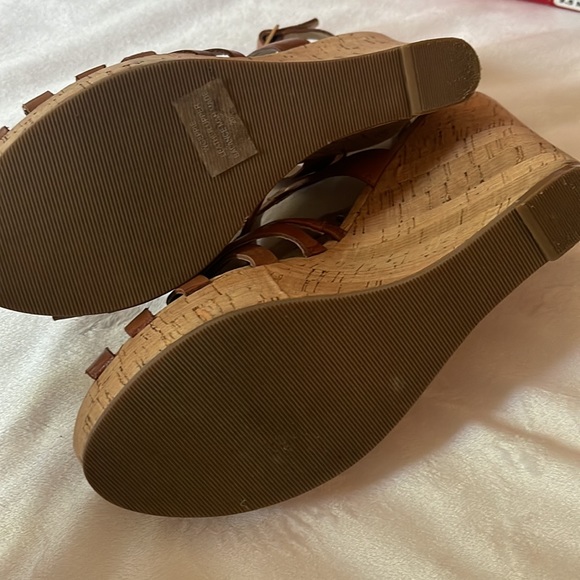 Guess Ellie Wedge Brown Leather - Picture 5 of 8